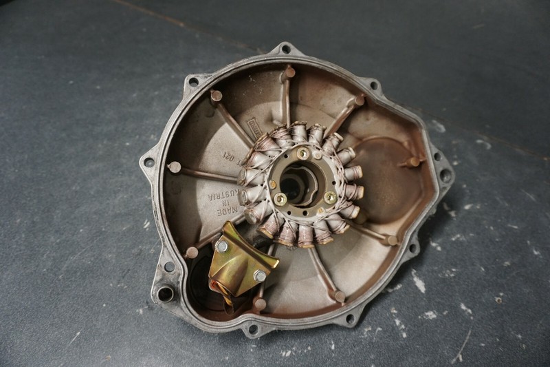 1998-2005 Sea-Doo OEM Ignition Stator Cover Housing Coil 420811024 3D RFI GTX
