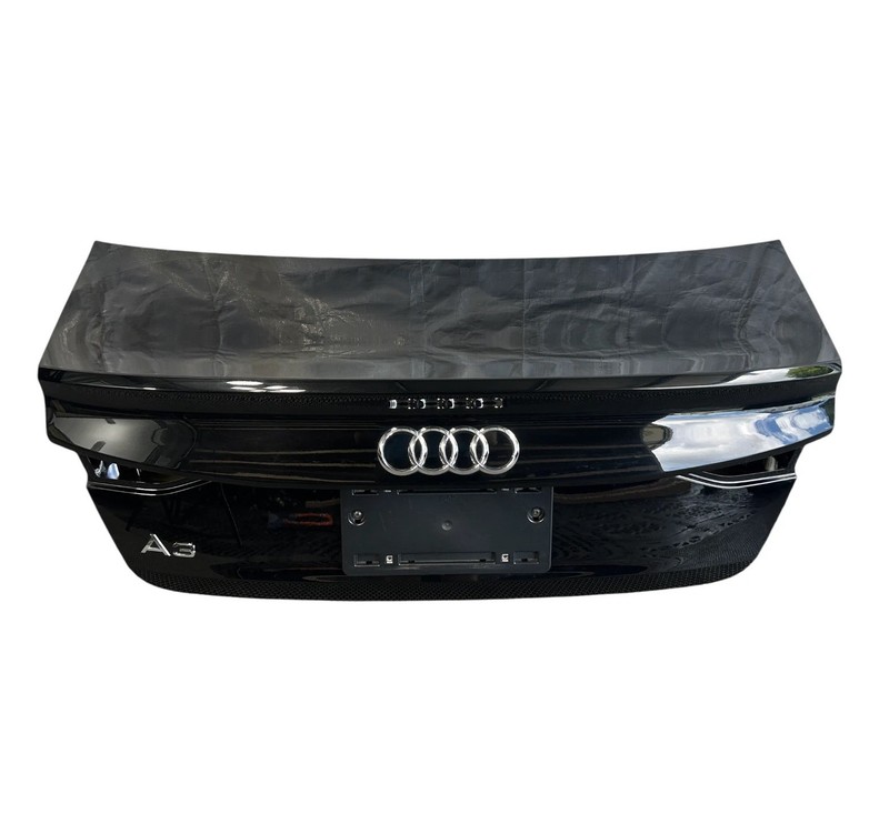 📌 2022 - 2026 AUDI A3 S3 RS3 BLACKREAR TRUNK LID DECK SHELL 8Y5-827-025 OEM
