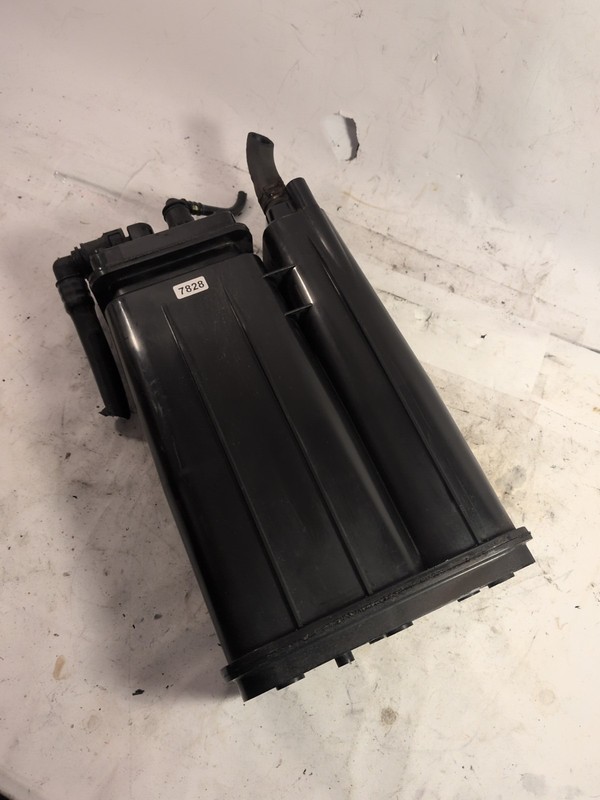 2010 2011 2012 2013 HYUNDAI VELOSTER CHARCOAL VAPOR EVAP CANISTER 31420-2V500