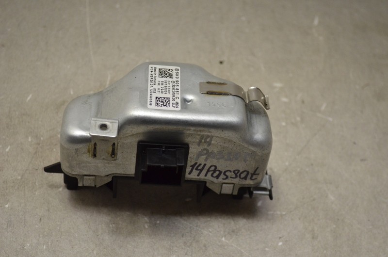 12-18 VOLKSWAGEN PASSAT IGNITION IMMOBILIZER CONTROL MODULE OEM