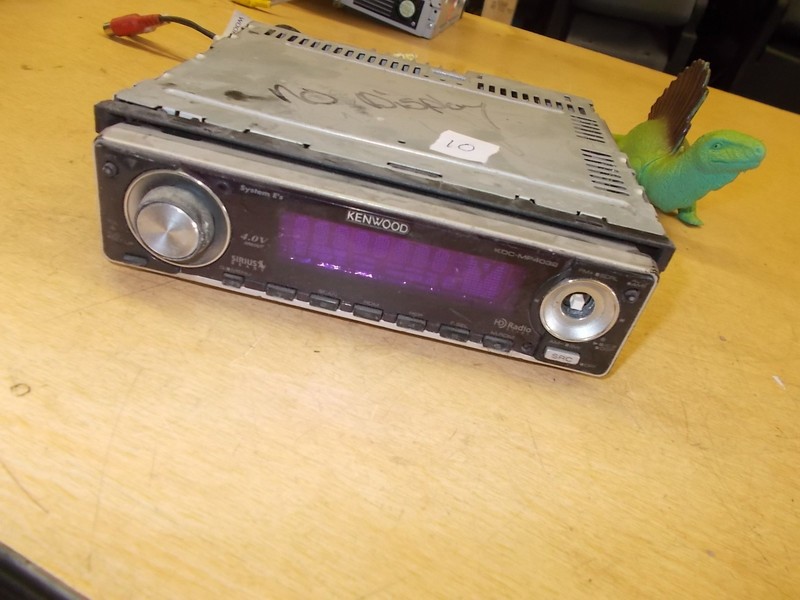 Kenwood KDC-MP4032 Y21-5830-10 60700479 KDC-MP4032 Radio *FREE SHIPPING*