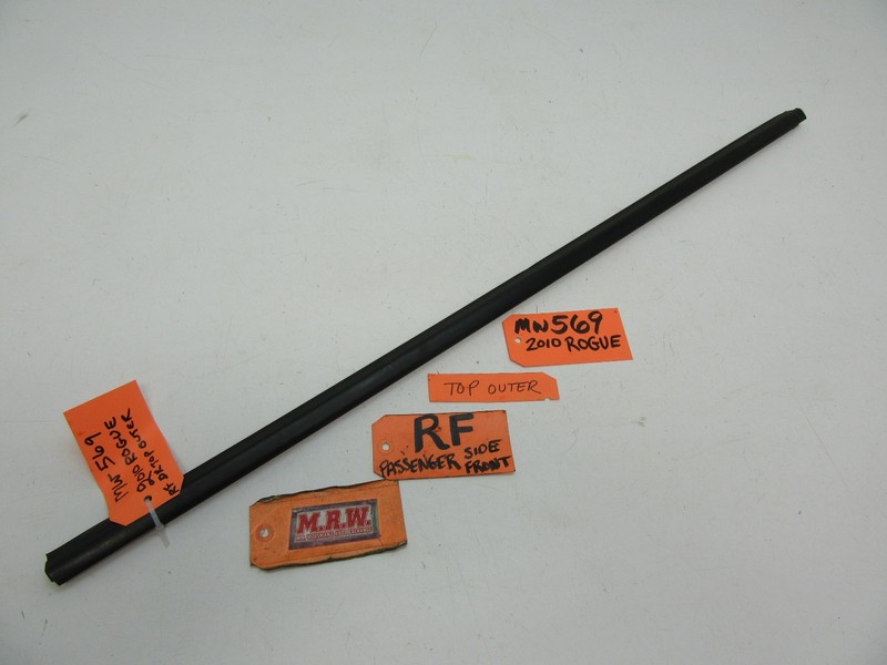 FRONT DOOR PANEL RUBBER TOP OUTER MOLDING GLASS WINDOW BELT SEAL RIGHT for ROGUE