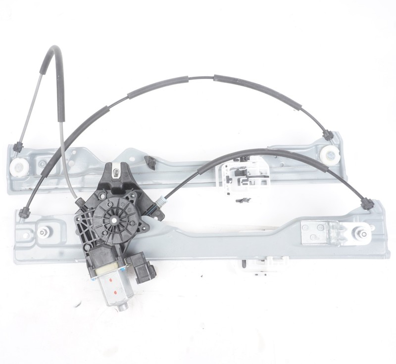 2017 - 2020 Lincoln Continental Front Right Door Window Motor Regulator OEM