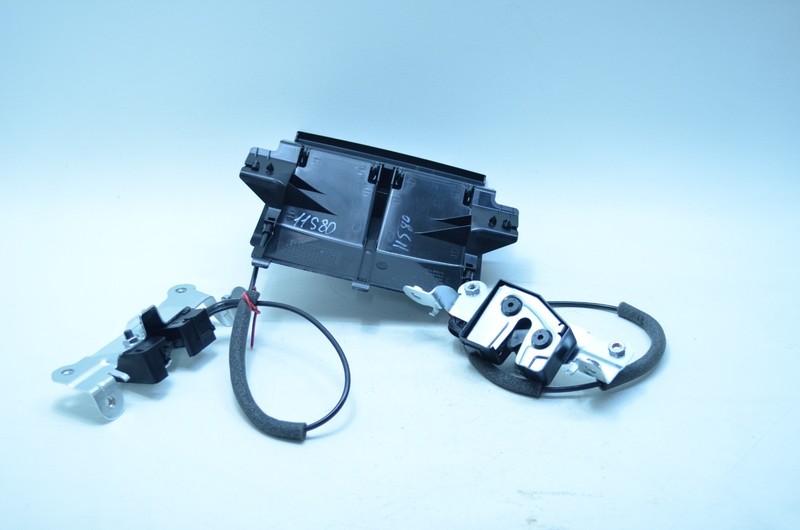 07-11 VOLVO S80 REAR BACK SEAT REST LOCK RELEASE OEM
