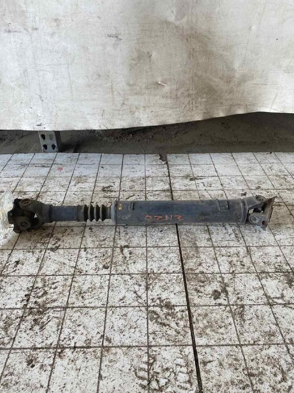 Front Drive Shaft TOYOTA TUNDRA 07 08 09 10 11 12 13 14 15 16 17 18 19 20 21