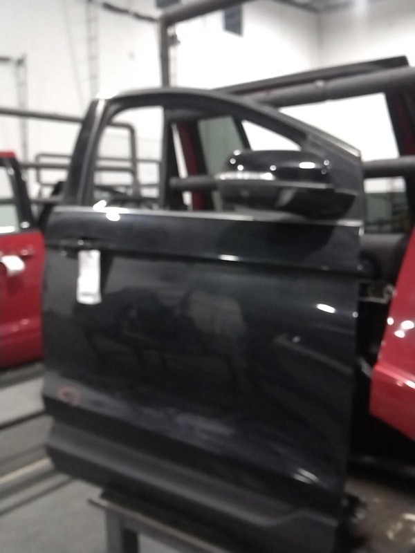 2019 Ford Edge Right Door 358354 Used 143K Miles Black Textured Molding