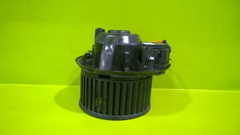13 14 15 16 17 18 19 20 VOLKSWAGEN PASSAT BLOWER MOTOR OEM 3101-32