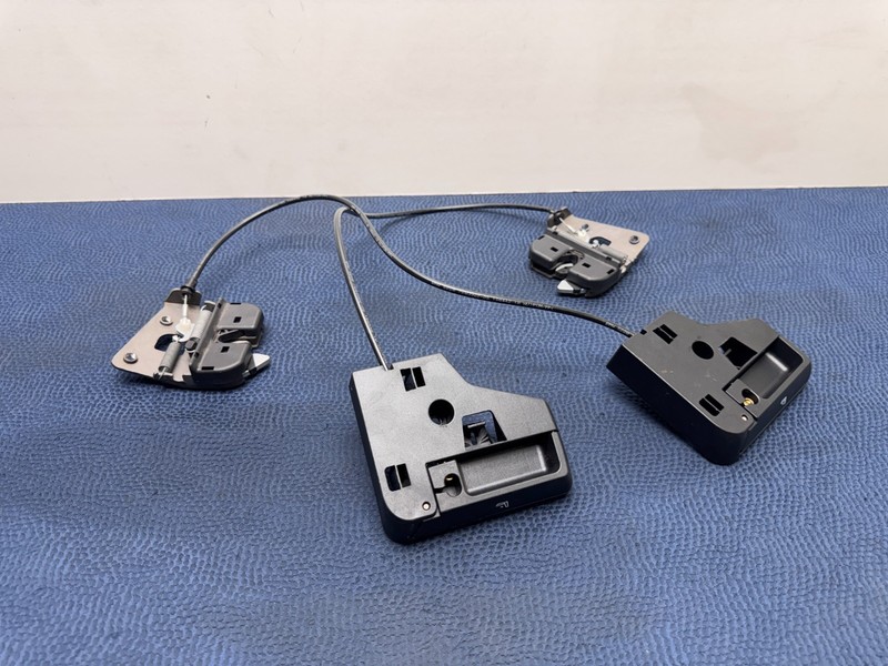 12–25 OE BMW F30 F32 F80 F82 Rear Right Left Folding Seat Lock Latch Release SET