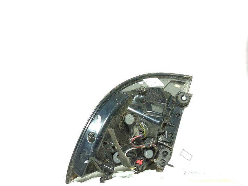 2018 Chrysler Pacifica Left Tail Light Assembly Black OEM Used 634434