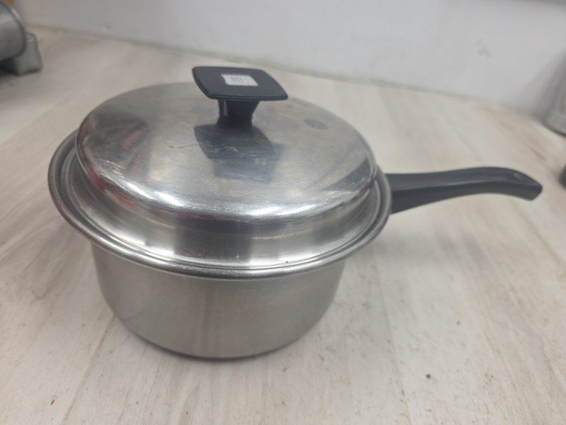 FLAVORSEAL BY CORY 302 18-8 PLURAMELTSTAINLESS STEEL POT W/Lid