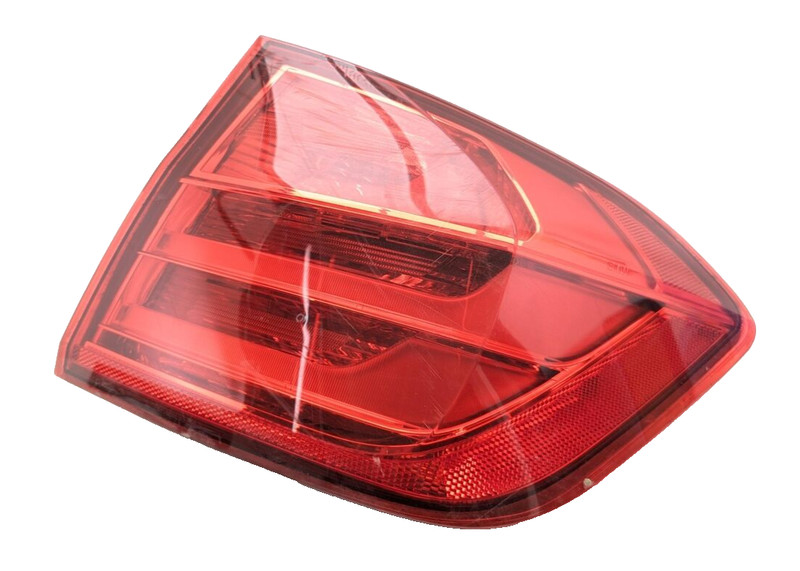 2012-2015 BMW F30 F80 320i 328i 335i Right PASSENGER Side PRElci Tail Light OEM
