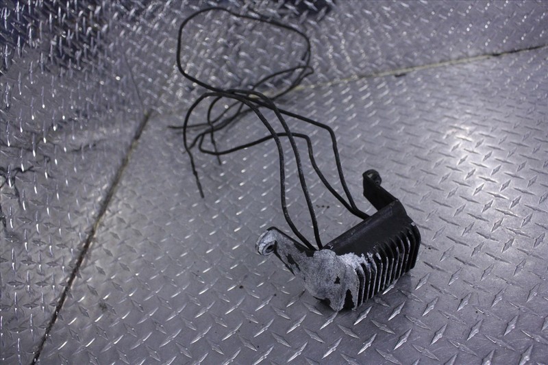 2001 HARLEY DAVIDSON FLTRI VOLTAGE REGULATOR RECTIFIER 01