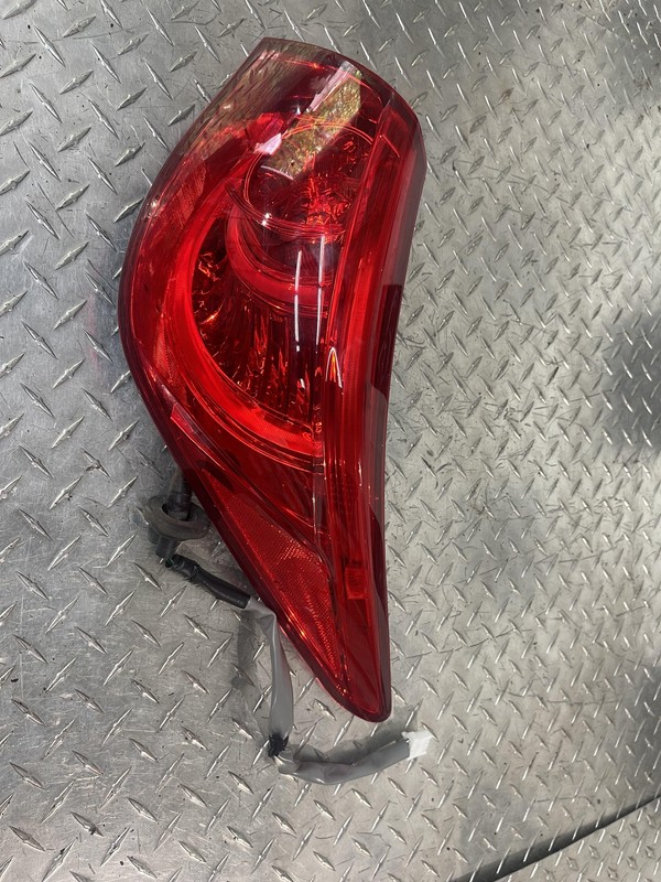 2016-2017 Infinti Q50 Passenger Right Tail Light Tail Lamp Oem Tested