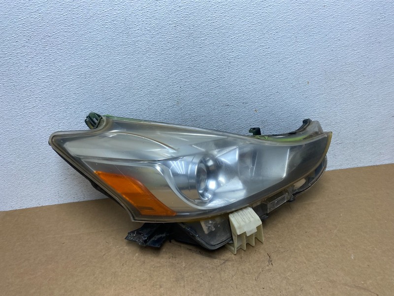 2015 - 2017 Toyota Prius V Right Passenger Side Halogen Headlight TYC AD6130 DW