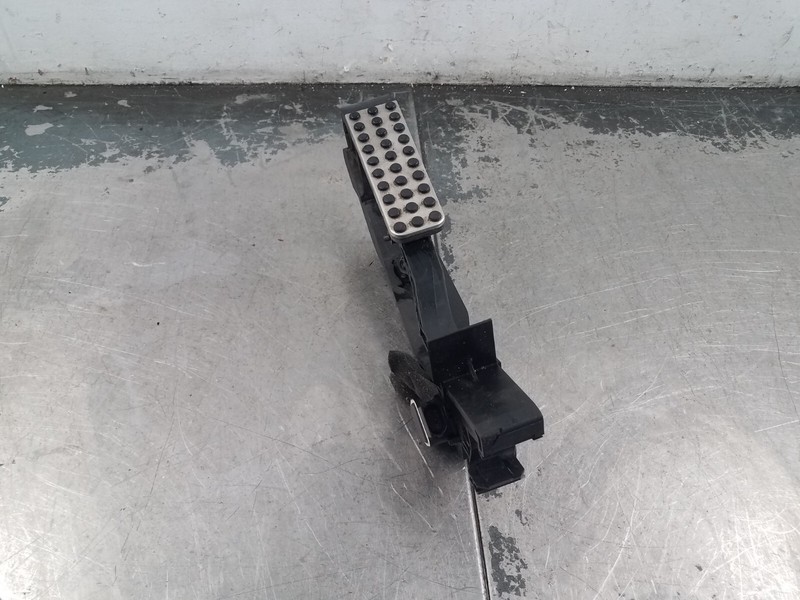 2007 Mercedes AMG E 63 Accelerator Throttle Pedal 7711 M7