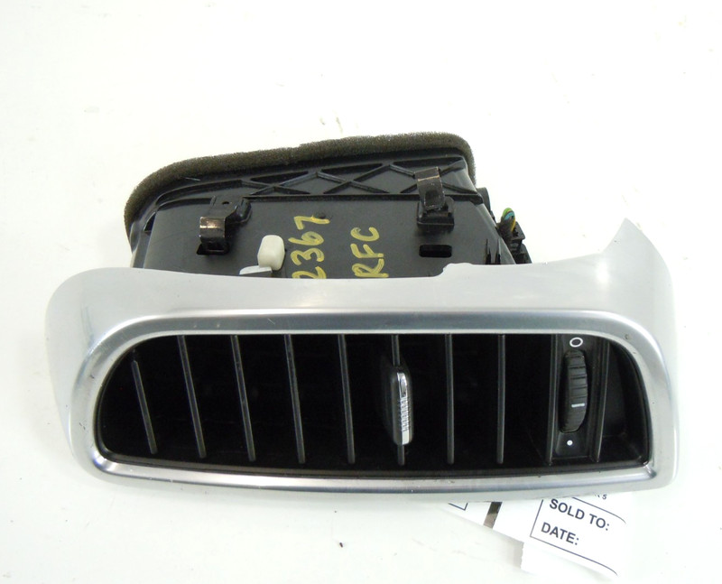 2011 11 Porsche Cayenne Dashboard Dash Air Vent Center Passenger Right OEM