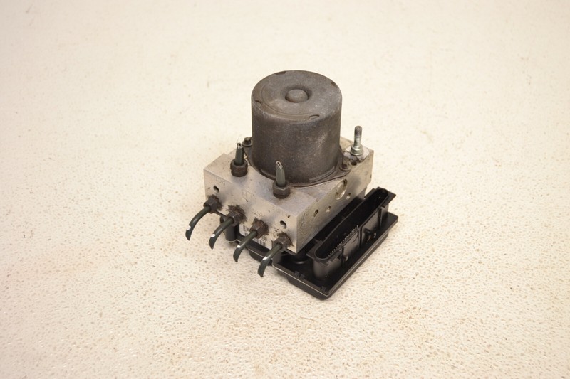 Subaru Impreza WRX STI ABS Module Unit Anti Lock Hydraulic Pump Genuine Oem 2014