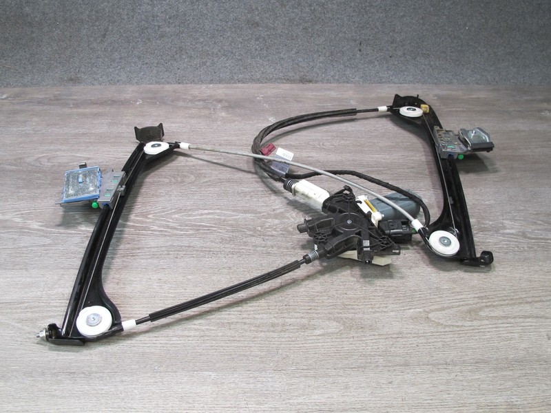 2012-2020 MERCEDES R172 SLK SLC LEFT DRIVER SIDE WINDOW REGULATOR W/ MOTOR