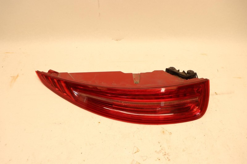 2017-2019 PORSCHE 911 REAR LEFT DRIVER SIDE QUARTER MOUNTED TAIL LIGHT LAMP OEM