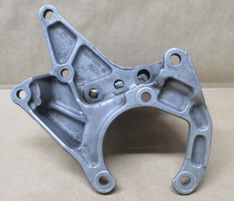 1979 FORD MERCURY 302 V8 OEM POWER STEERING PUMP BRACKET D9AC-3C511-BA