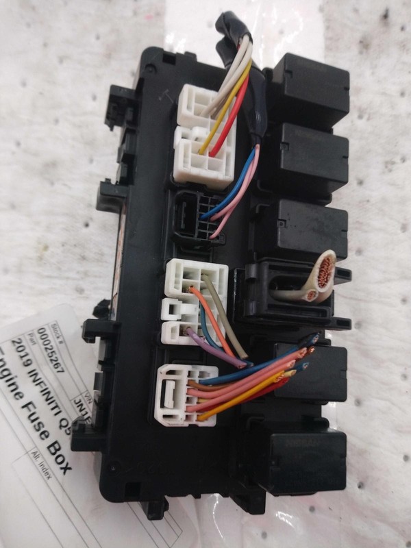 2019 INFINITI Q50 OEM Fuse Box Black 243724GA0A 243824GA0A 243844GA0A Used