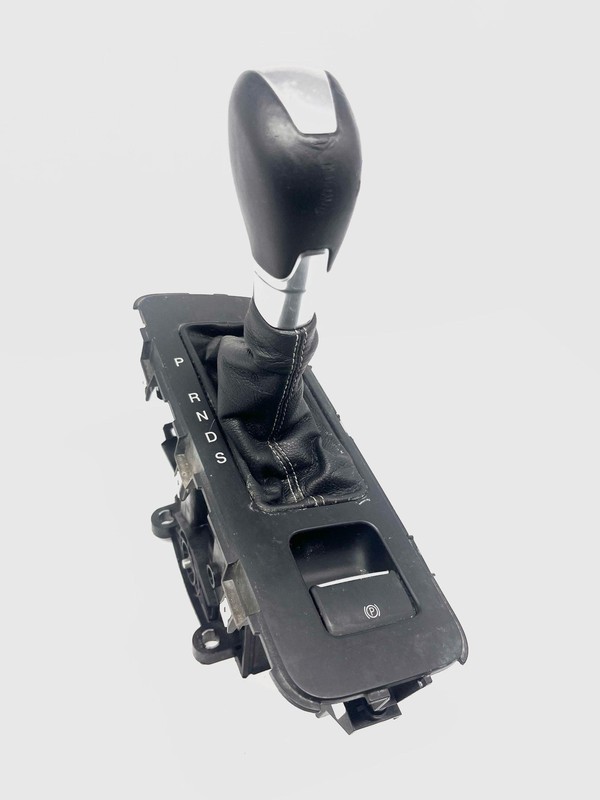 2018 Ford Escape Floor Shifter With Knob & Shifter Trim & Park Brake Switch OEM