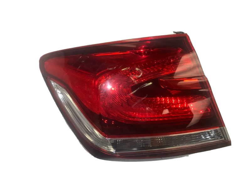13 15 HONDA CIVIC SDN 1.8L TAIL LIGHT ASSY LEFT SIDE QUARTER PNLOEM 33550TR0A51