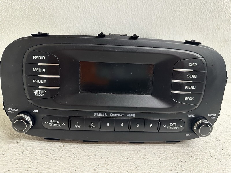 2011-2013 Kia Sorento Radio Stereo 2 DIN Disc CD Player ID 961401U200