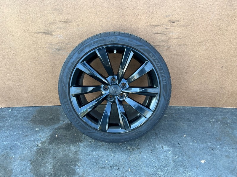 INFINITI Q60 2017-2022 OEMRIM WHEEL TIRE 19"X9 ASSEMBLY (BLACK)