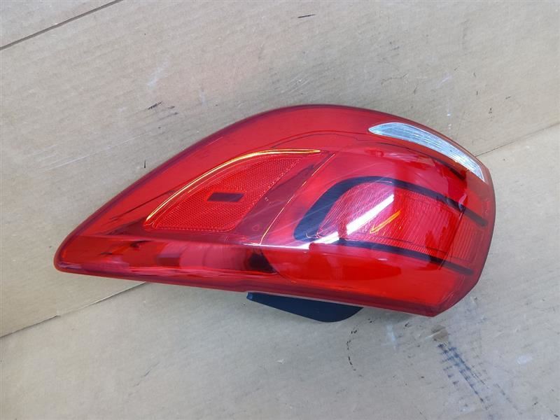 Passenger Tail Light Quarter Panel Mounted Fits 14-16 SPORTAGE 269390