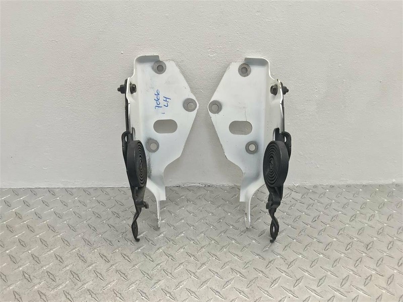 2003 GMC YUKON XL DENALI HOOD HINGES PAIR OEM