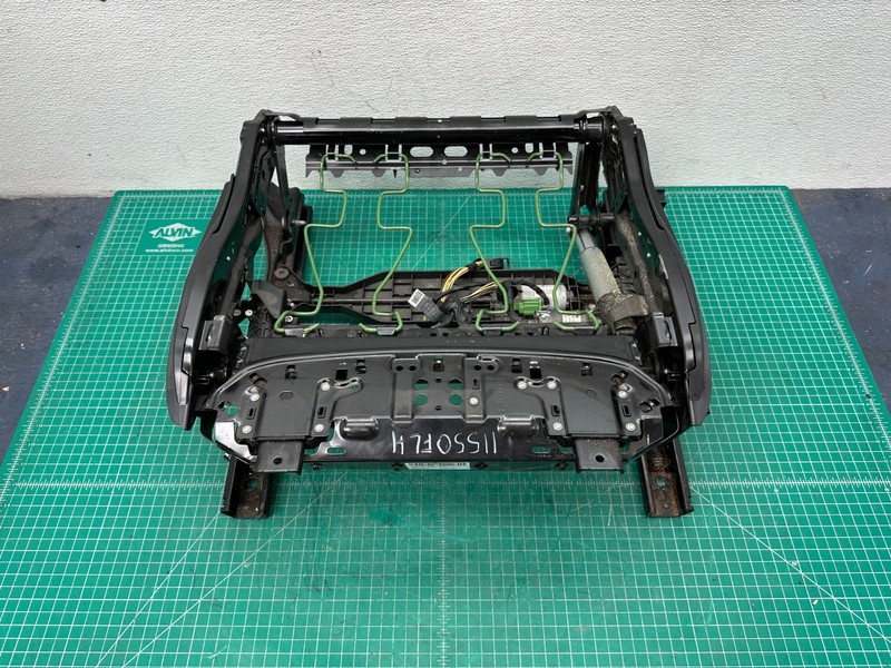 11-13 BMW F10 F07 Comfort FRONT LEFT LOWER SEAT TRACK RAIL FRAME W/ MOTOR OEM