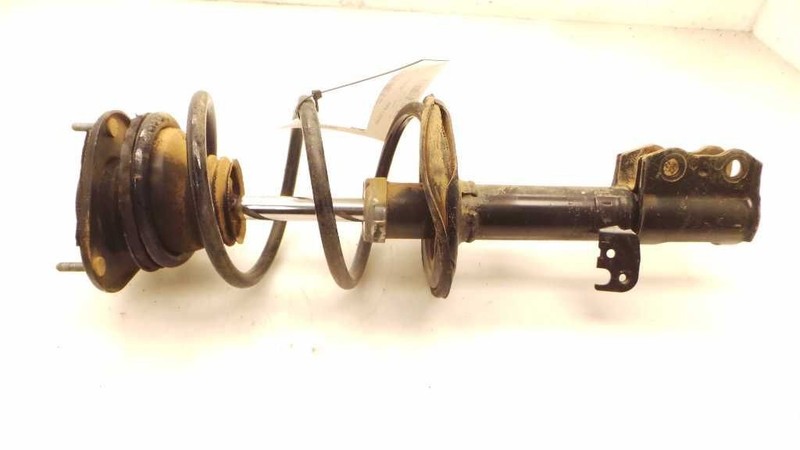 04-06 TOYOTA COROLLA DRIVER SIDE FRONT LEFT STRUT ASSEMBLY
