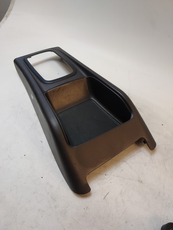 2004-2006 Hyundai Elantra Automatic AT Console Shifter Bezel Trim OEM