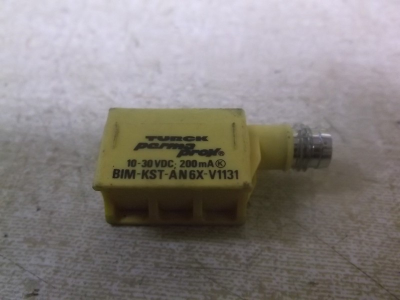 Turck B/M-KST-AN6X-V1131 Parma Prox Proximity Switch 10-30VDC 20 *FREE SHIPPING*