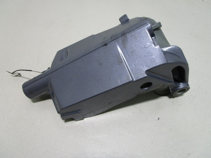 67F-43311-10-4D Yamaha Outboard 90 HP 4 STK Swivel Bracket Assembly 2003