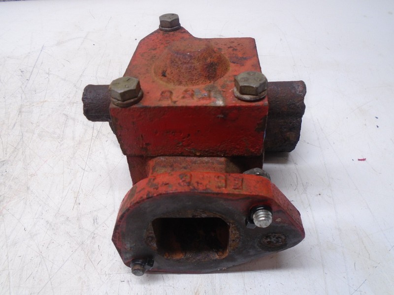 CE4 Ford Glastron 302 2V 165hp Thermostat Housing w/ Thermostat 1970-1972