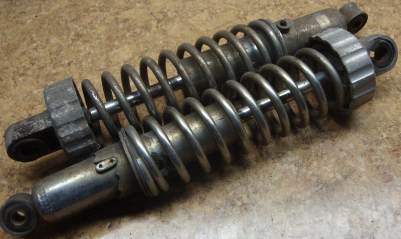 1981 81 Kawasaki KZ750 KZ 750 H KZ750H Rear Shocks Back Suspension Spring