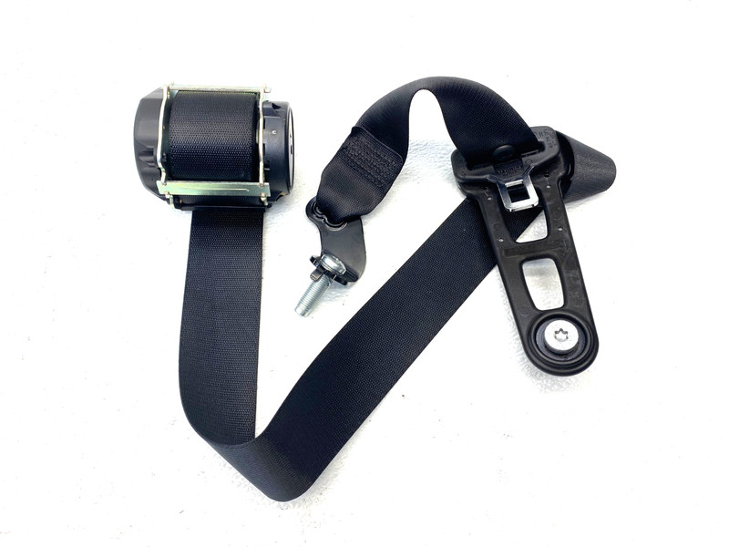 17-20 MERCEDES E400 W213 ESTATE WAGON RR 3RD SEAT BELT RETRACTOR OEM #A0.60