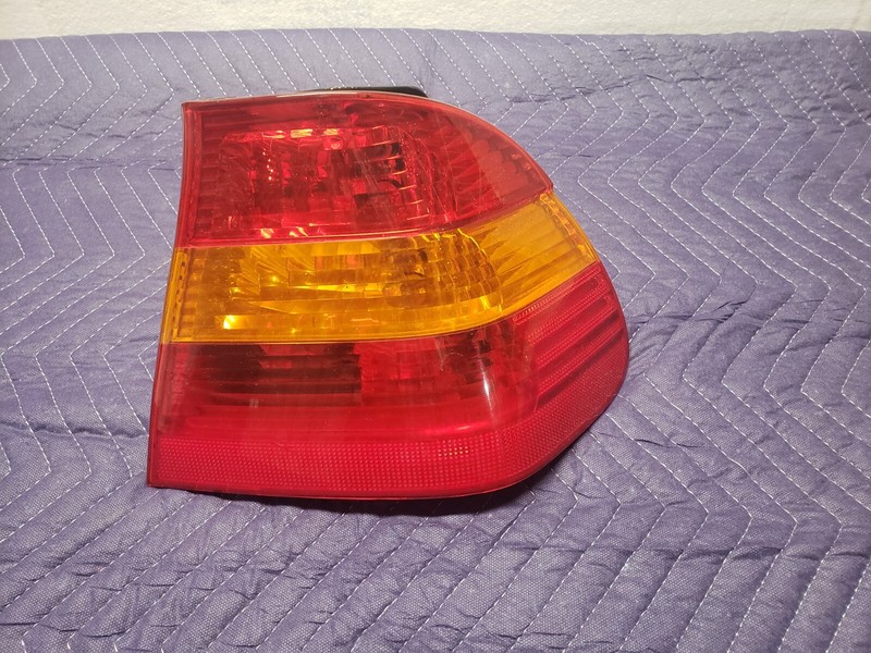 2001-2005 BMW OEM E46-SEDAN. OEM Right taillight