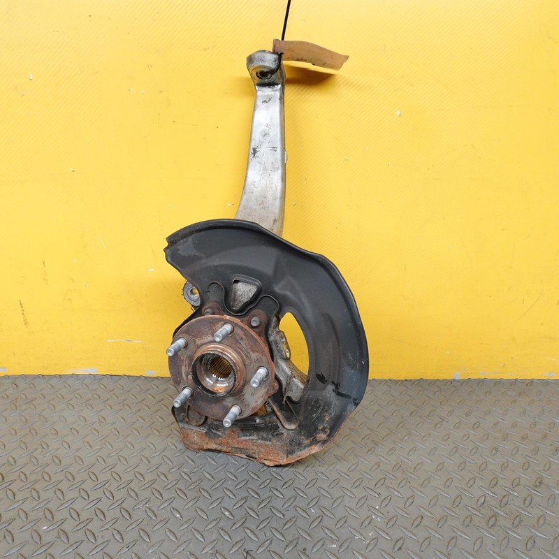 2015-2019 LEXUS RC350 FRONT RIGHT PASSENGER SIDE SPINDLE KNUCKLE HUB OEM