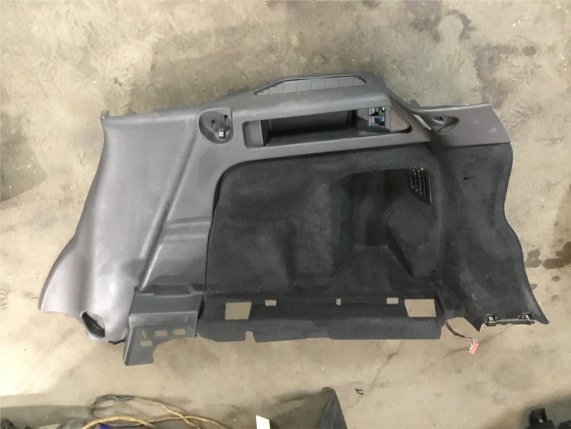 Land Rover Discovery Sport HSE Rear Right Tailgate Quarter Panel Cover 15-19 |:O