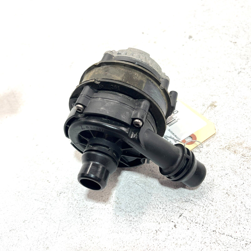 2017-2020 BMW 430i M240 ENGINE ELECTRIC AUXILIARY COOLANT WATER PUMP OEM