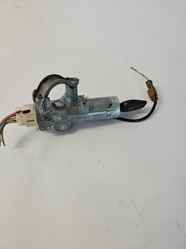 14 15 16 17 18 19 NISSAN VERSANOTE Ignition Switch w/Key OEM AS-102