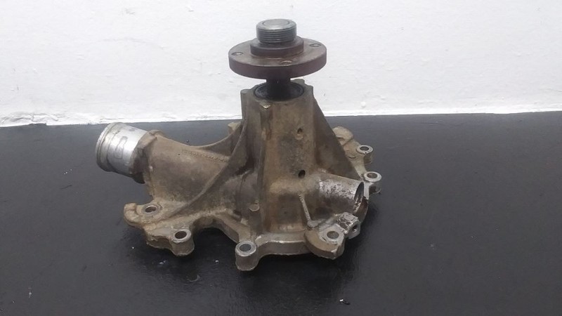 97-03 Ford E150 Van 4.2L Coolant Pump Assembly 6-256 OEM F65Z-8501-AC