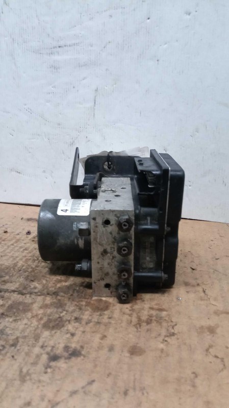 2016 Ford Expedition ABS Pump & Motor Assembly OEM 149K Miles FL142C215BC