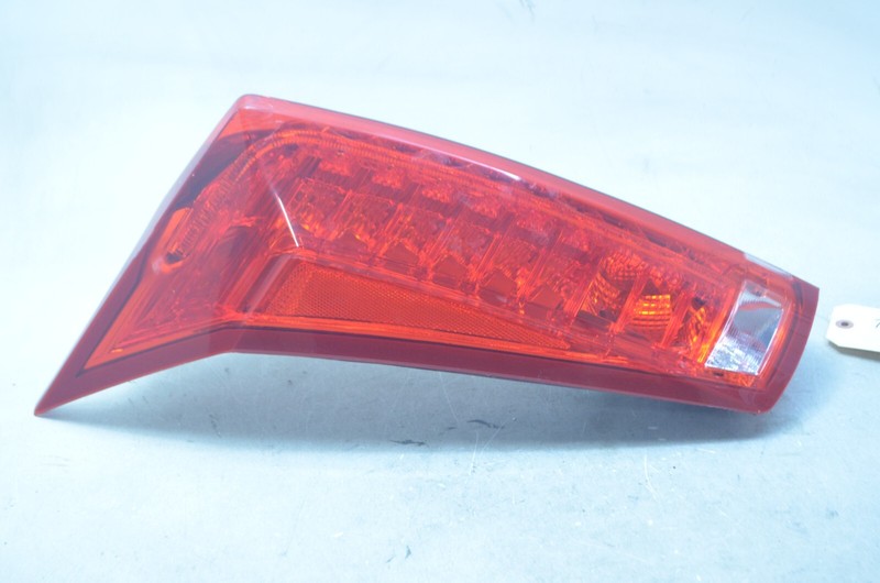 10-16 CADILLAC SRX REAR LEFT DRIVER SIDE TAIL LIGHT LAMP OEM