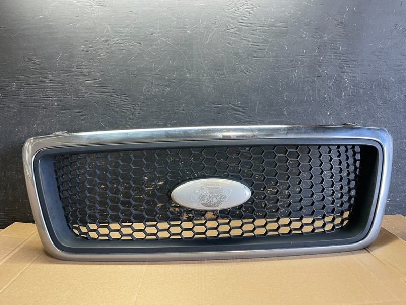 2004 to 2008 Ford F150 F-150 Front Upper Grill Grille Oem AB2942 DG