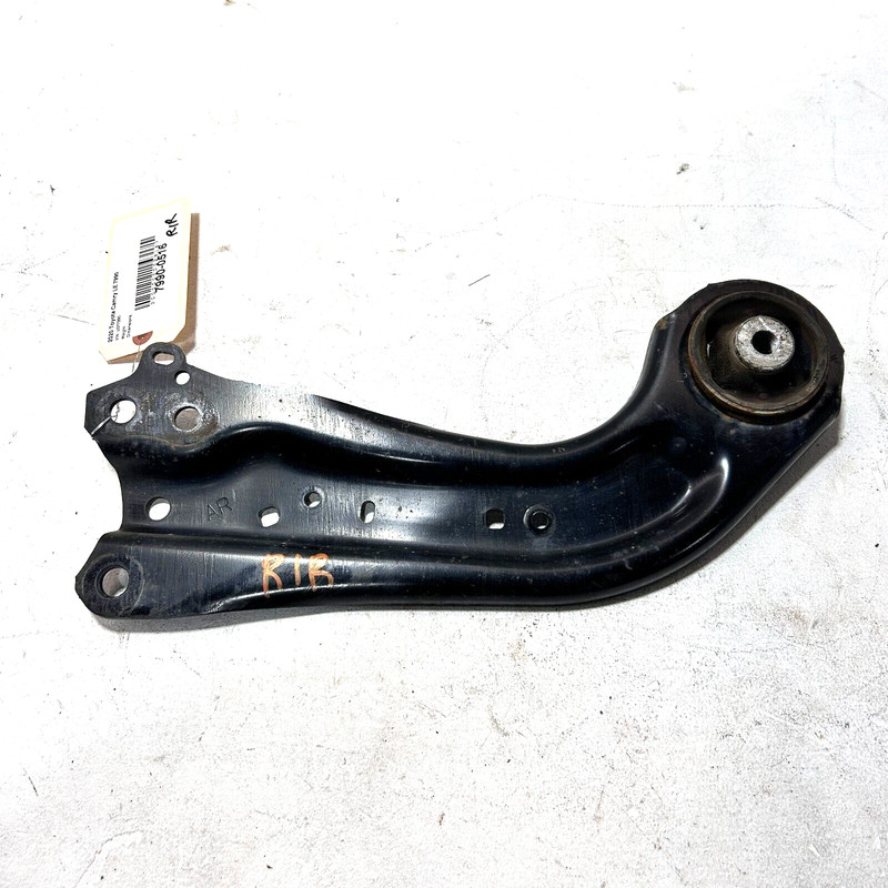 19-22 TOYOTA CAMRY REAR RIGHT SUSPENSION PASSENGER SIDE TRAILING ARM OEM