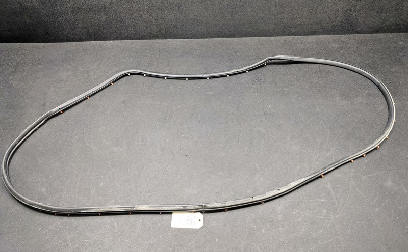 Rear Left Door Weatherstrip 2017 Jeep Cherokee 68103093AB 2014 2015 2016 2018